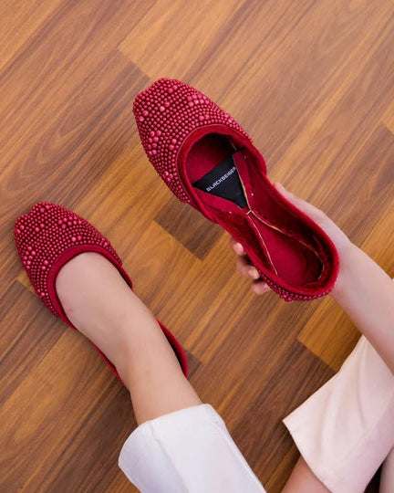 Maroon Snowball Khussa